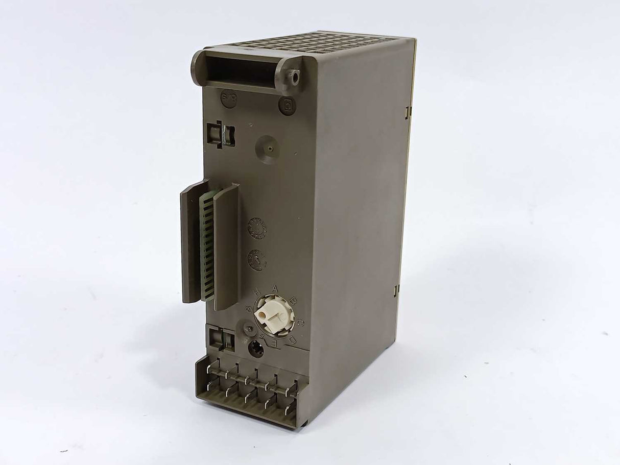 Siemens 6ES5470-8MA12 SIMATIC S5 Analog Output