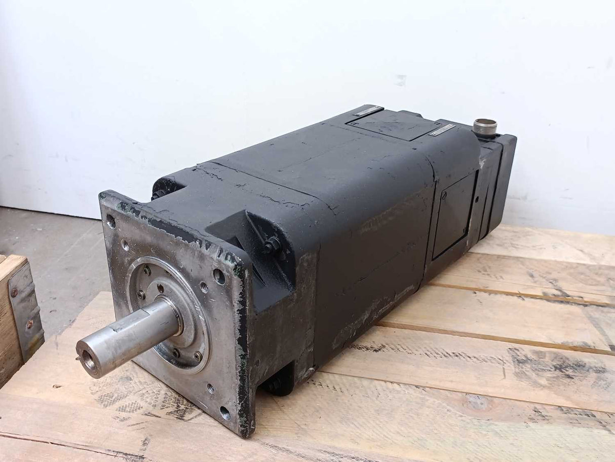 General Numeric / Siemens 1HU3104-0AH01-Z Water Cooled DC Servomotor