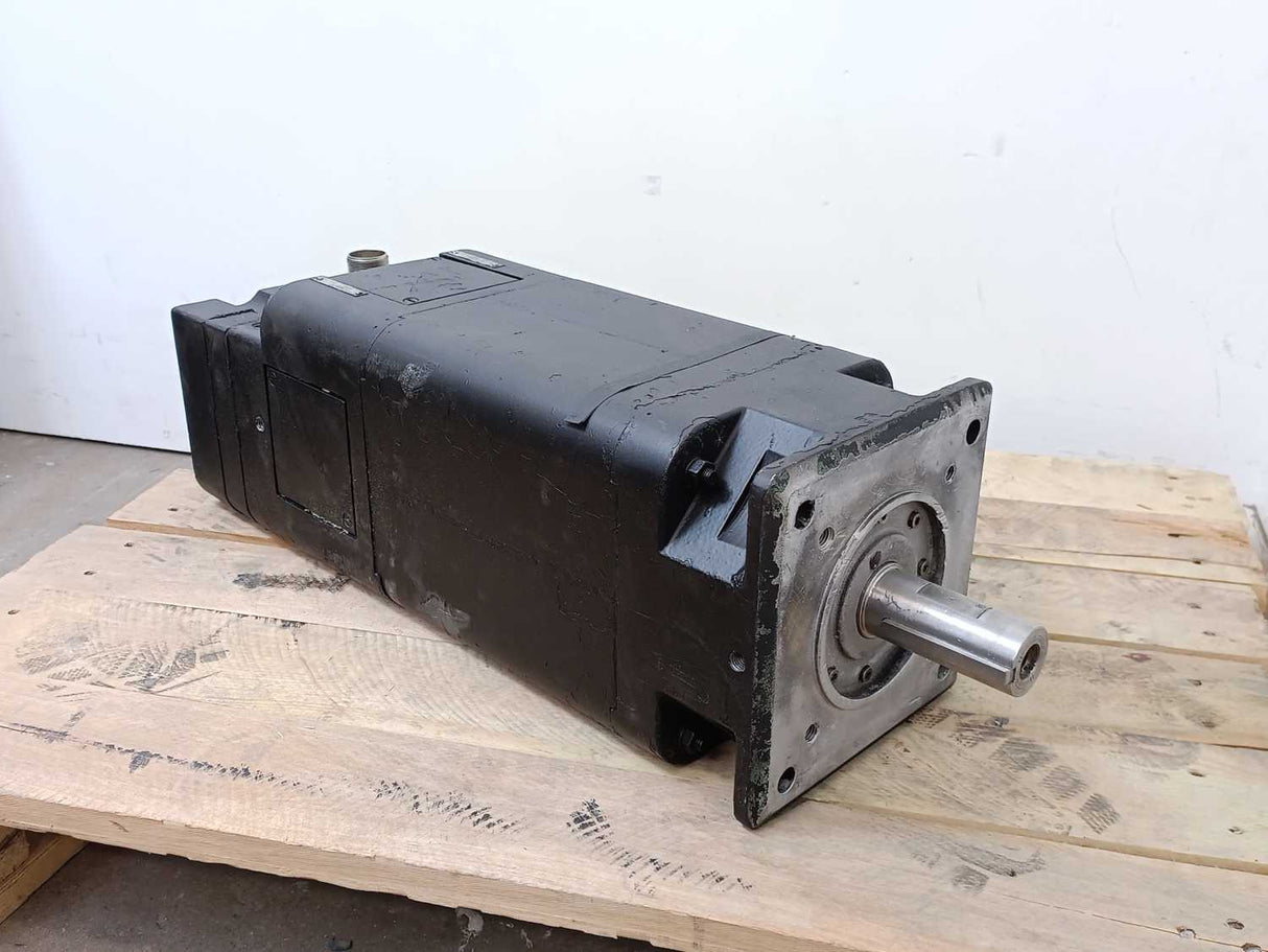 General Numeric / Siemens 1HU3104-0AH01-Z Water Cooled DC Servomotor