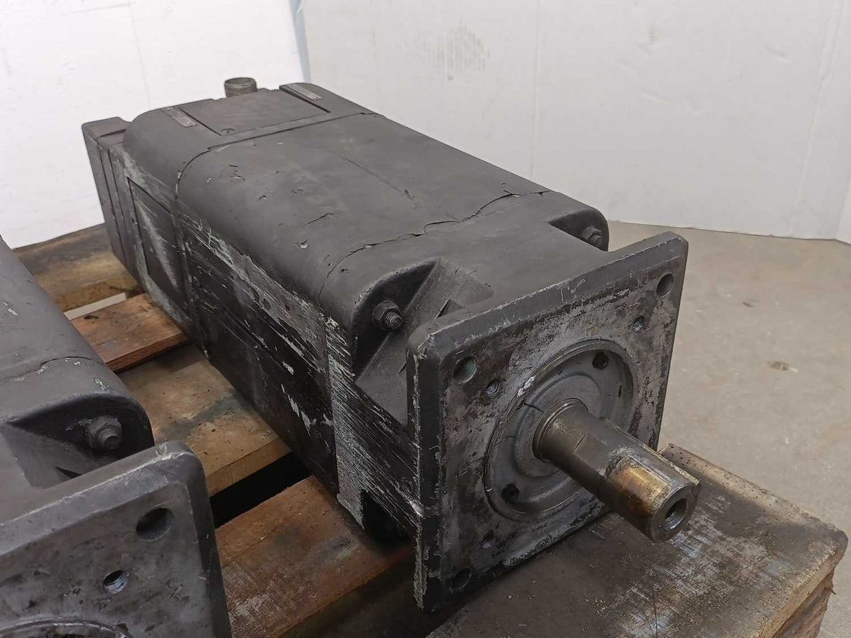 General Numeric / Siemens 1HU3104-0AH01-Z Water Cooled DC Servomotor