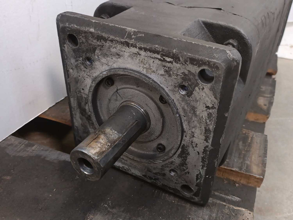 General Numeric / Siemens 1HU3104-0AH01-Z Water Cooled DC Servomotor
