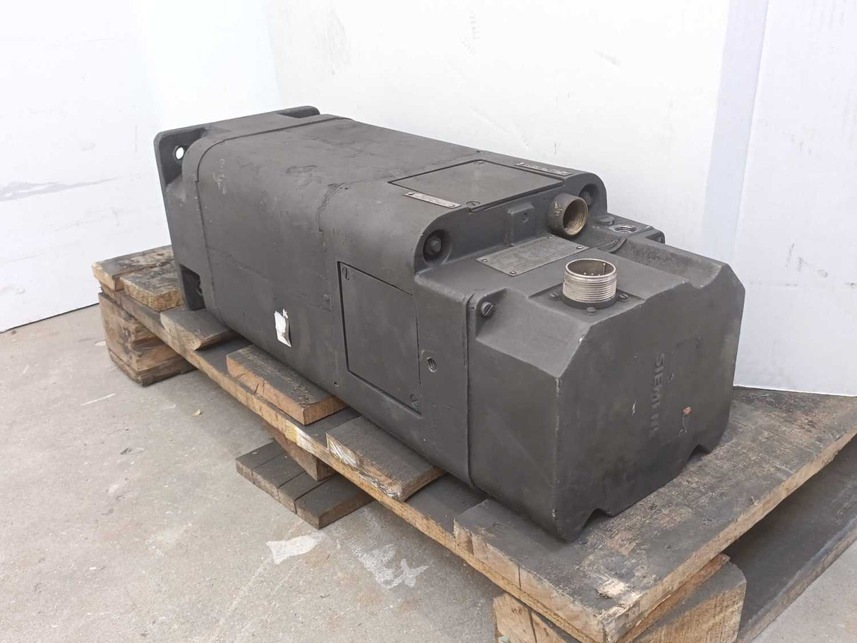 General Numeric / Siemens 1HU3104-0AH01-Z Water Cooled DC Servomotor