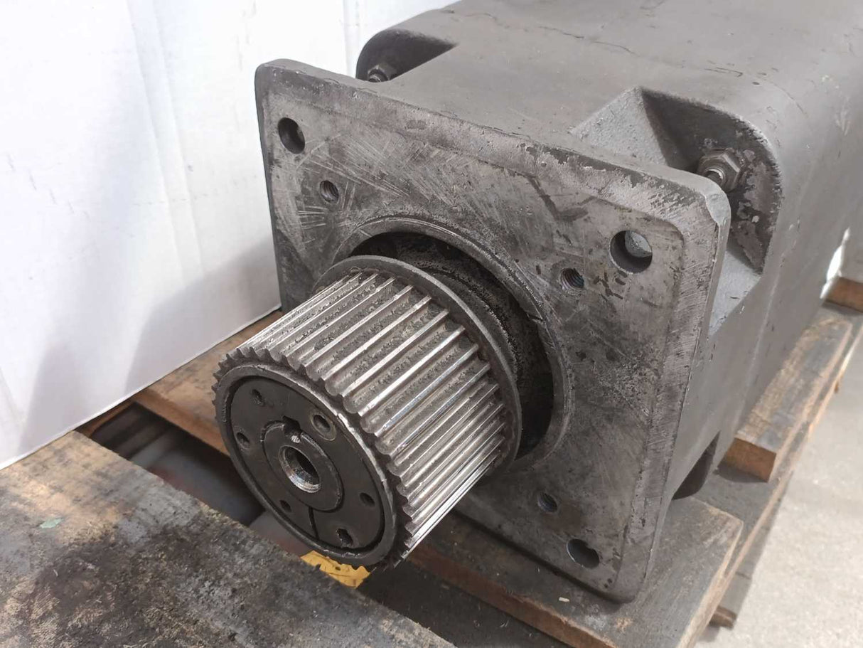 General Numeric / Siemens 1HU3104-0AH01-Z Water Cooled DC Servomotor