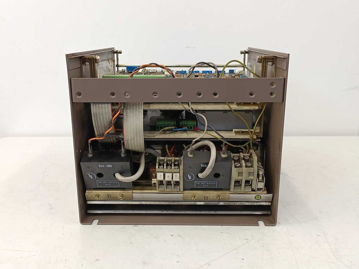 Siemens 6RA2621-6MV30-1A D200/40 Mreq-GcG6V30-2A SIMOREG Drive