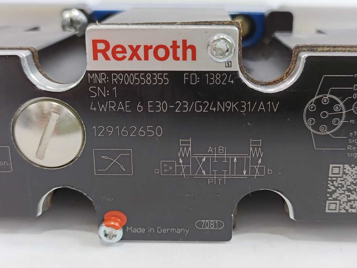 Rexroth R900558355 4WRAE6E30-23/G24N9K31/A1V Proportional Directional Valve