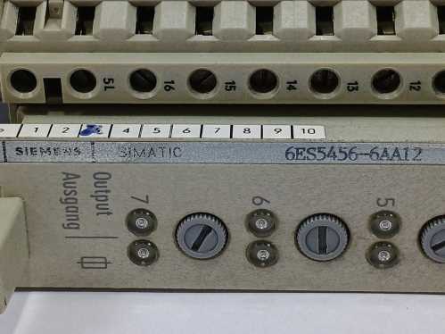 Siemens 6ES5456-6AA12 SIMATIC 220V/2A 50/60Hz