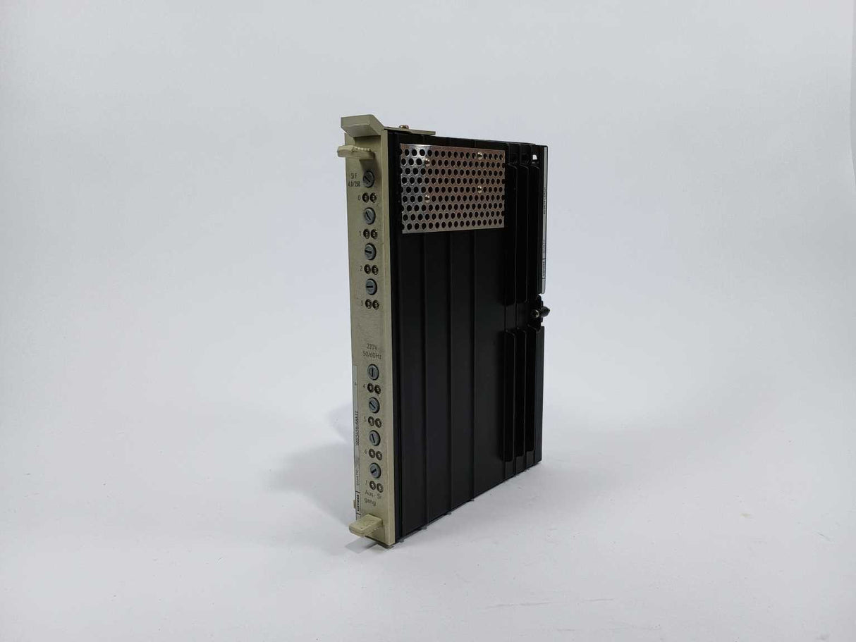 Siemens 6ES5456-6AA11 SIMATIC S5 456 DIGITAL OUTPUT MODULE w/6ES5741-0AC21