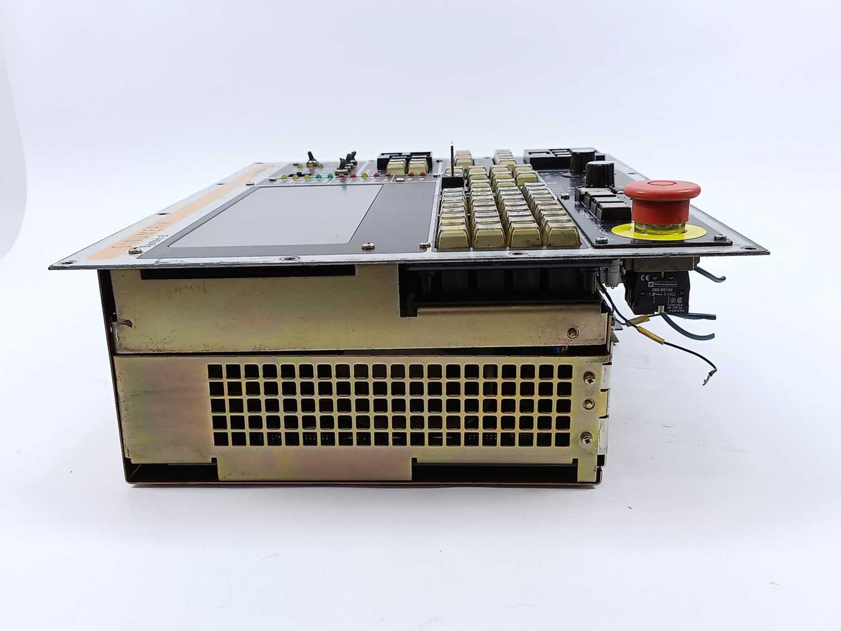 Siemens 548 021.9010.01 SINUMERIK System 8 Operator Panel