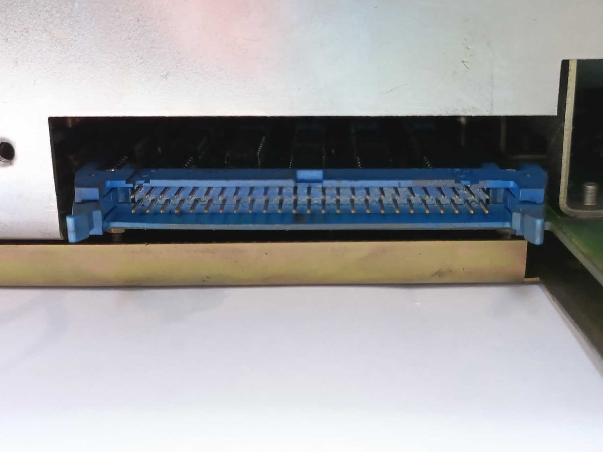 Siemens 548 021.9010.01 SINUMERIK System 8 Operator Panel