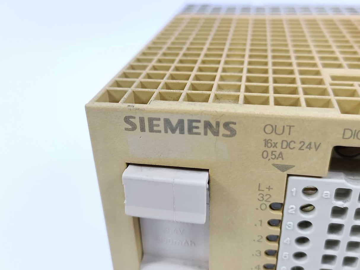 Siemens 6ES5095-8MD02 SIMATIC S5, S5-95U COMPACT UNIT