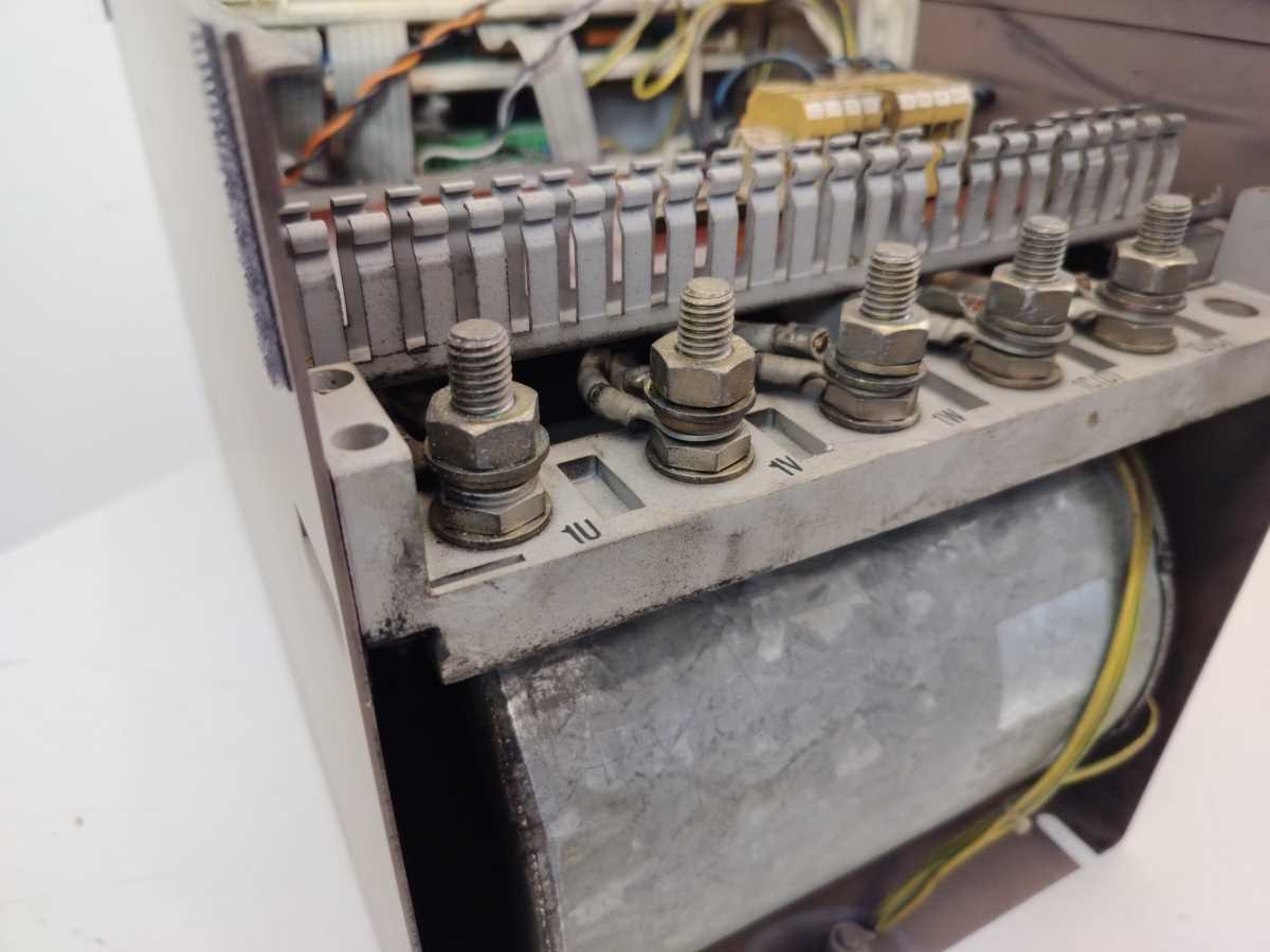 Siemens 6RA2675-6DV51-1A D380/190 Mreq-GcGF6V51-2A SIMOREG Drive