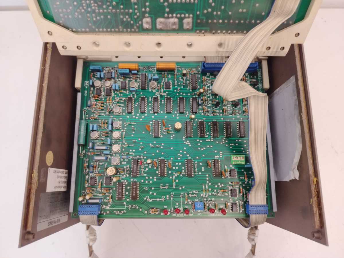 Siemens 6RA2621-6MV30-1A D200/40 Mreq-GcG6V30-2A SIMOREG Drive