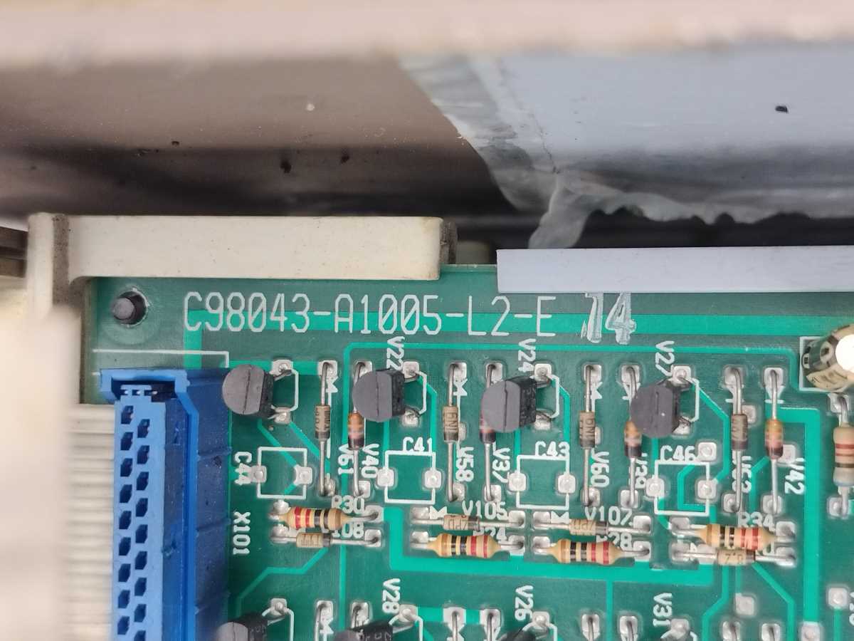 Siemens 6RA2621-6MV30-1A D200/40 Mreq-GcG6V30-2A SIMOREG Drive