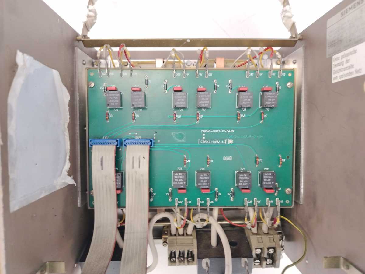 Siemens 6RA2621-6MV30-1A D200/40 Mreq-GcG6V30-2A SIMOREG Drive