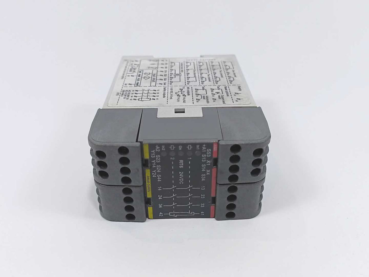 ABB 2TLA010026R0000 Safety relay RT6 24VDC