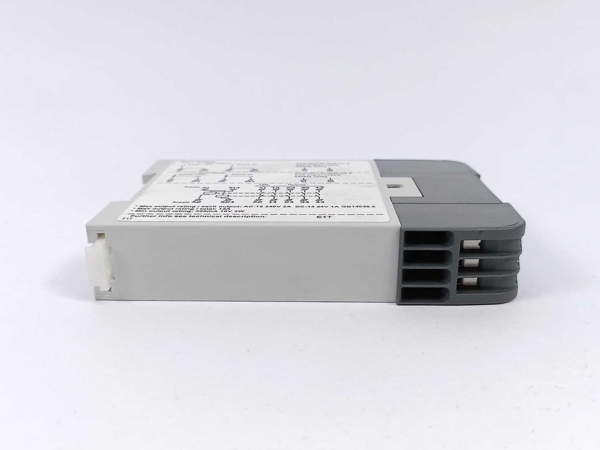 ABB 2TLA010030R0000 Expansion Relay 24VDC