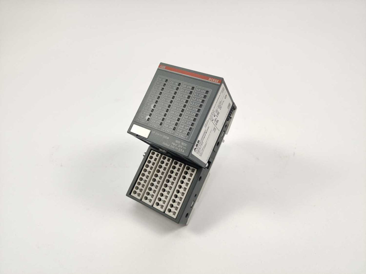 ABB 1SAP240100R0001 DC532-B7 Digital Input/Output Module
