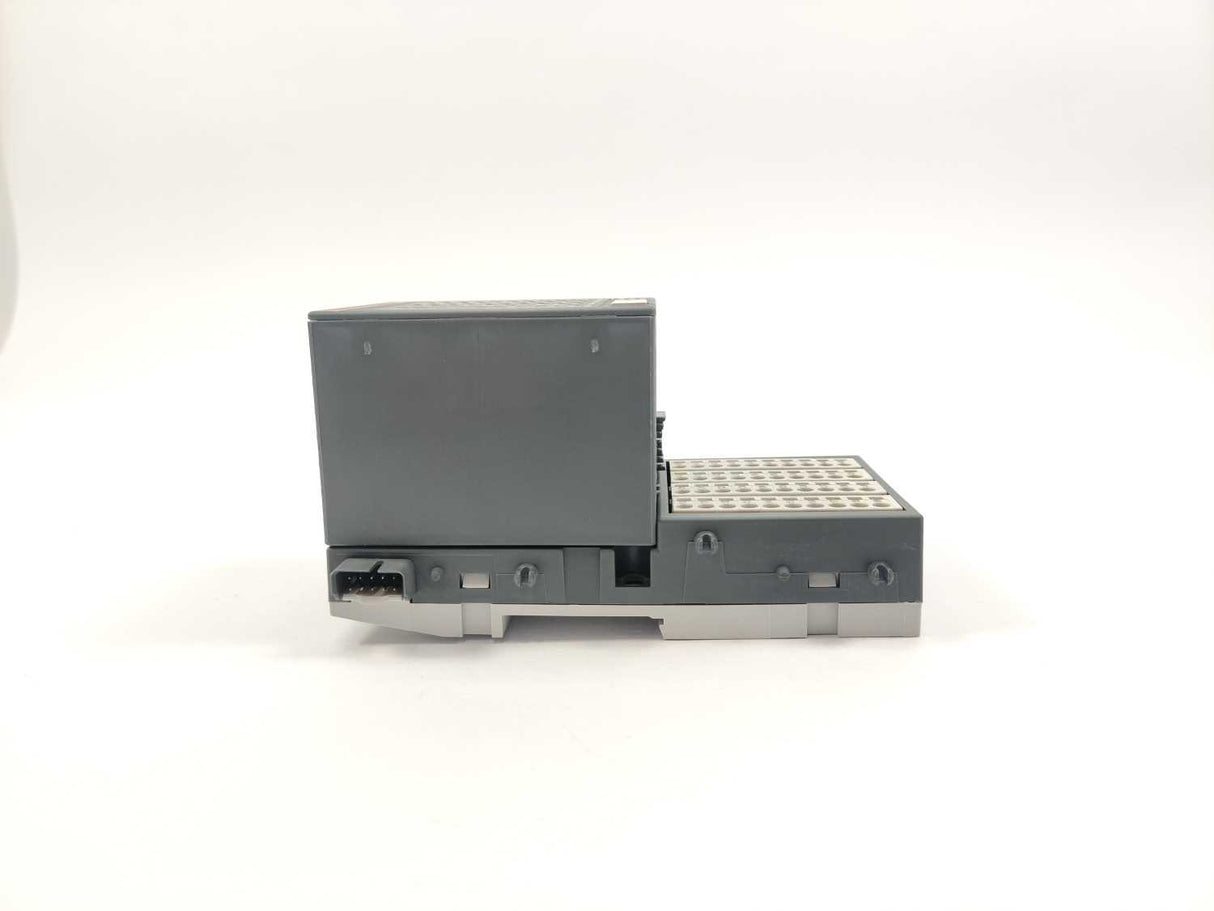 ABB 1SAP240100R0001 DC532-B7 Digital Input/Output Module