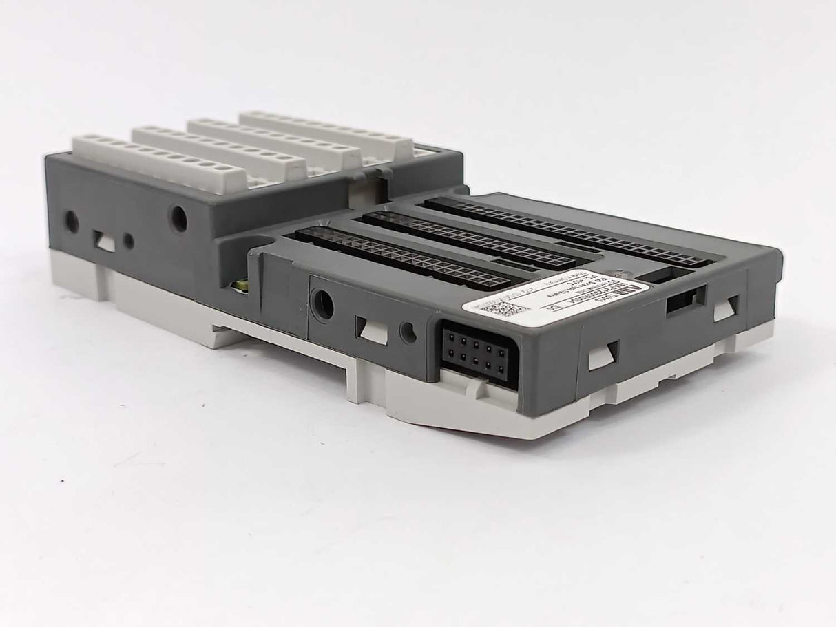 ABB 1SAP212200R0001 TU515 I/O Terminal Unit