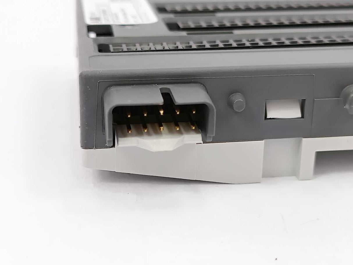 ABB 1SAP212200R0001 TU515 I/O Terminal Unit