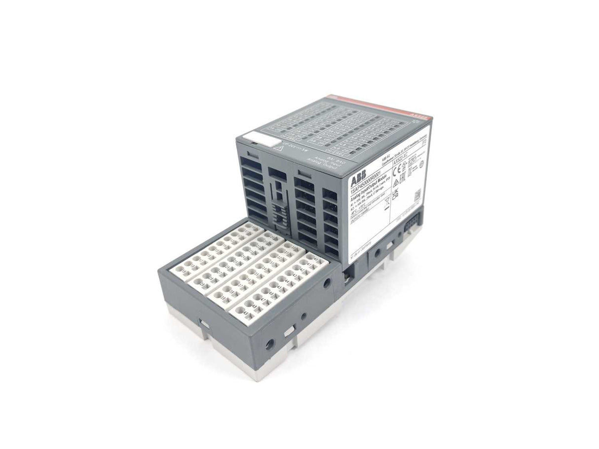 ABB 1SAP450000R0001 AX522-XC Analog Input/Output Module