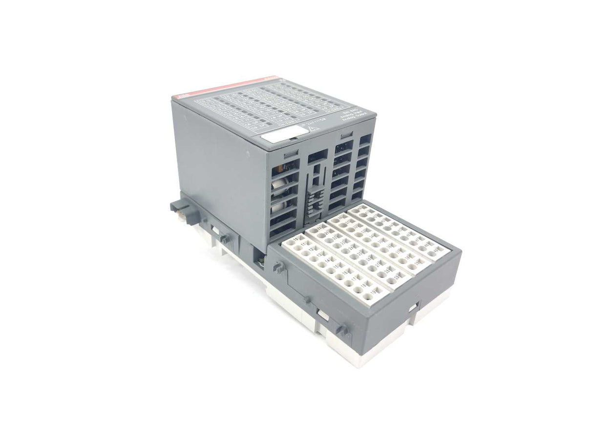 ABB 1SAP450000R0001 AX522-XC Analog Input/Output Module