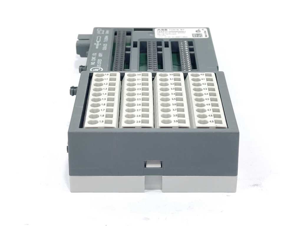 ABB 1SAP212000R0001 IO Terminal Unit for Analog and 24 VDC Digital Modules