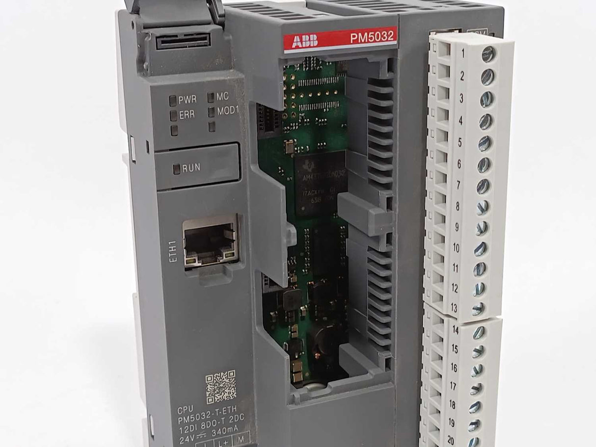 ABB 1SAP123400R0072 PM5032-T-ETH CPU 2MB Ethernet