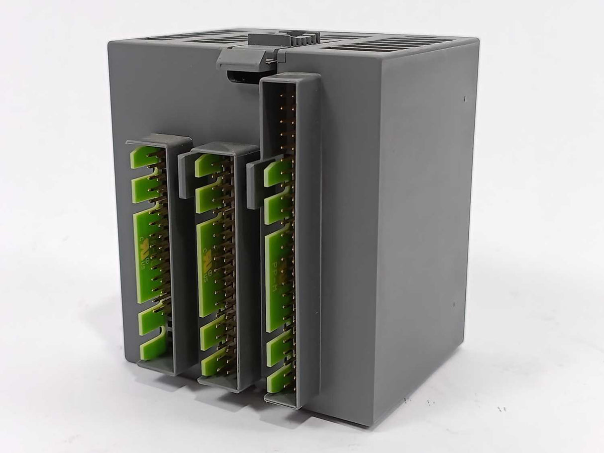 ABB 1SAP450100R0001 Analog Input/Output Module AX521-XC