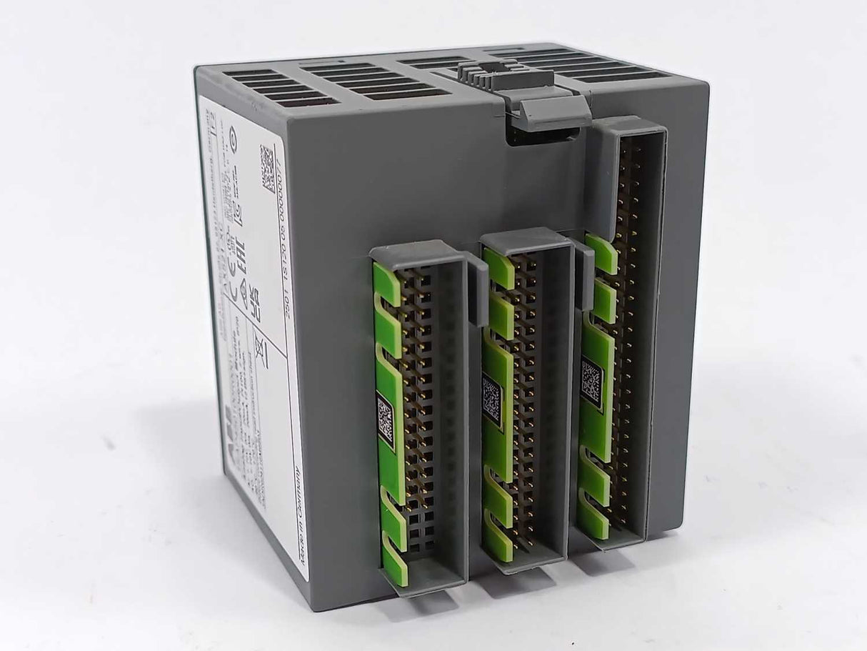 ABB 1SAP450100R0001 Analog Input/Output Module AX521-XC