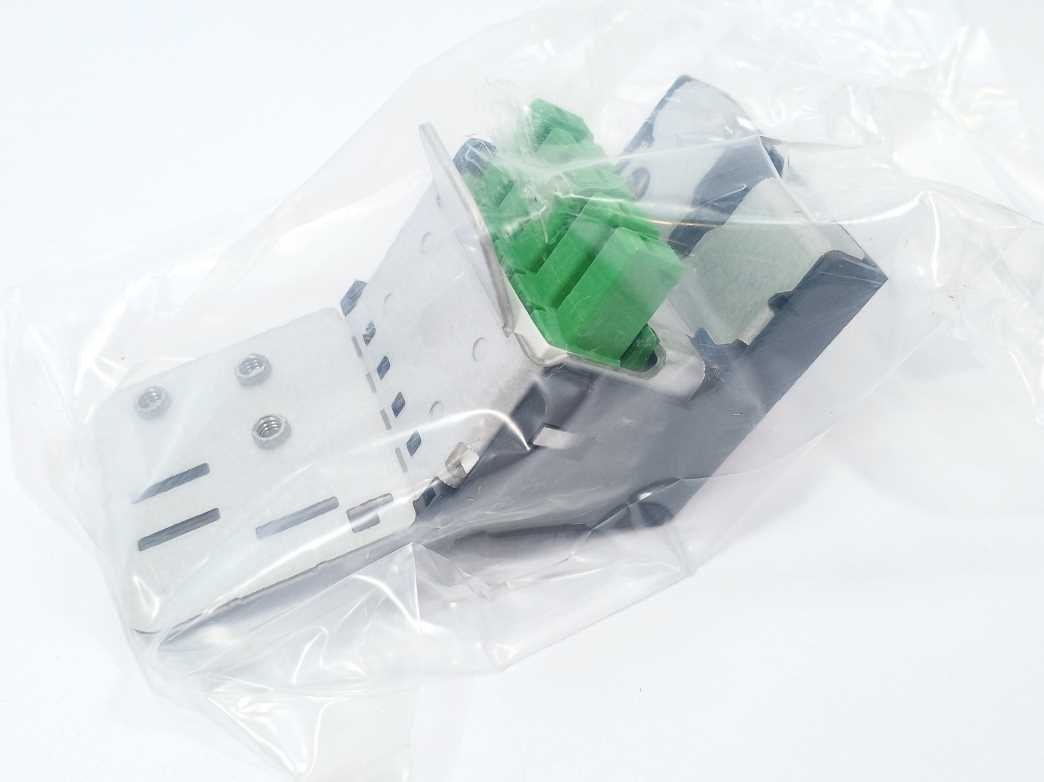 Schneider Electric ATV320U06M2B Altivar AC speed drive