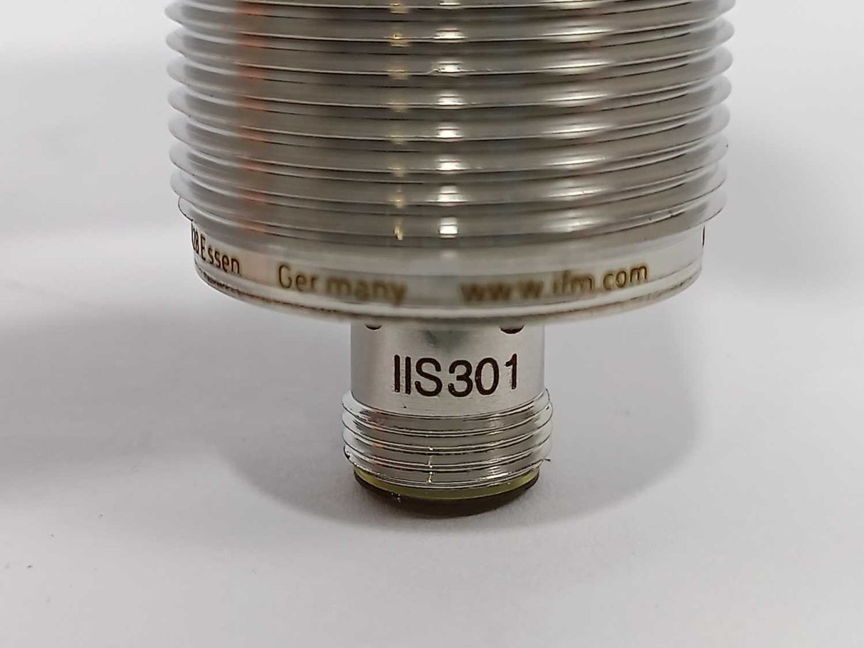 Ifm Electronic IIS301 Inductive Sensor IIK3015BAPKG/K1/V4A/US-104