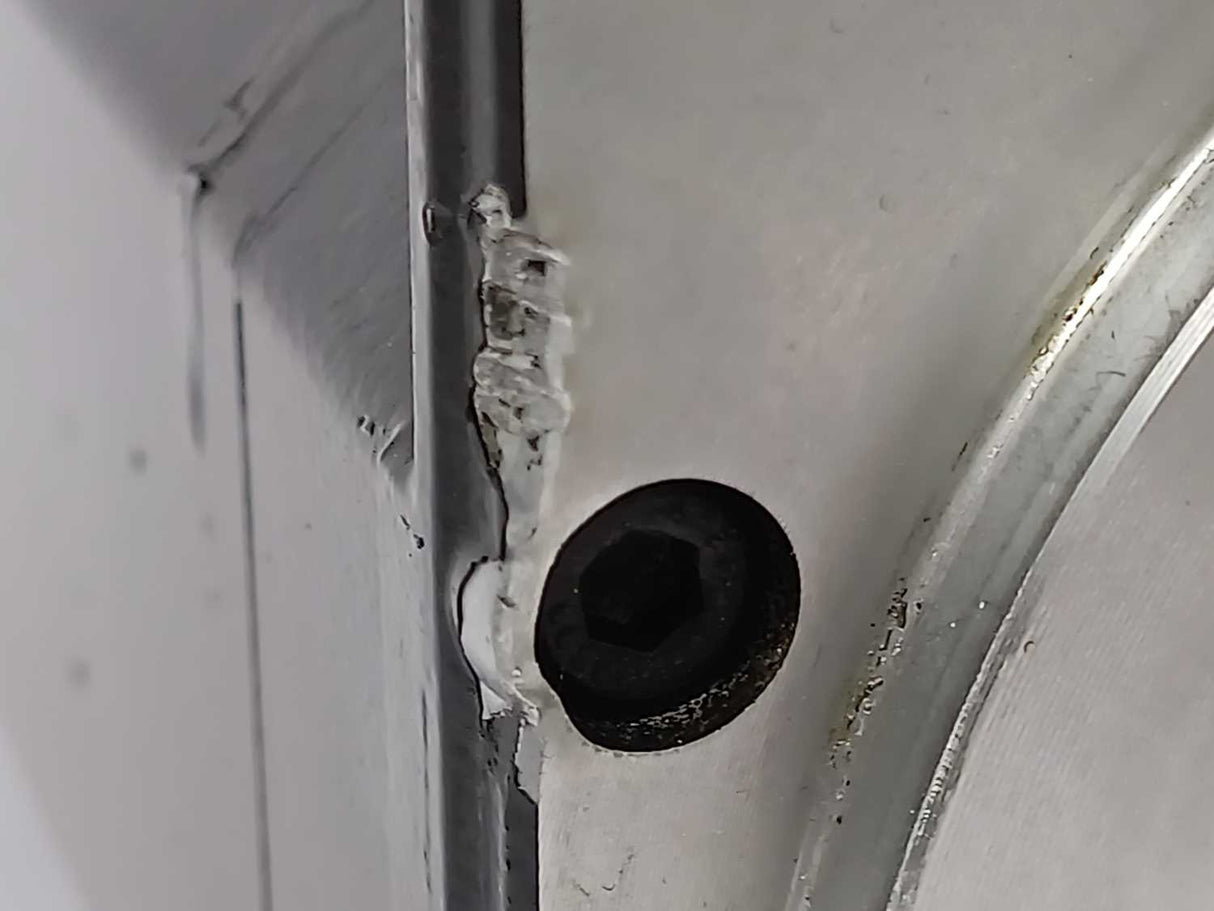 Fanuc A06B-0127-B075 AC Servo Motor a6/2000 1.0kW. Defective