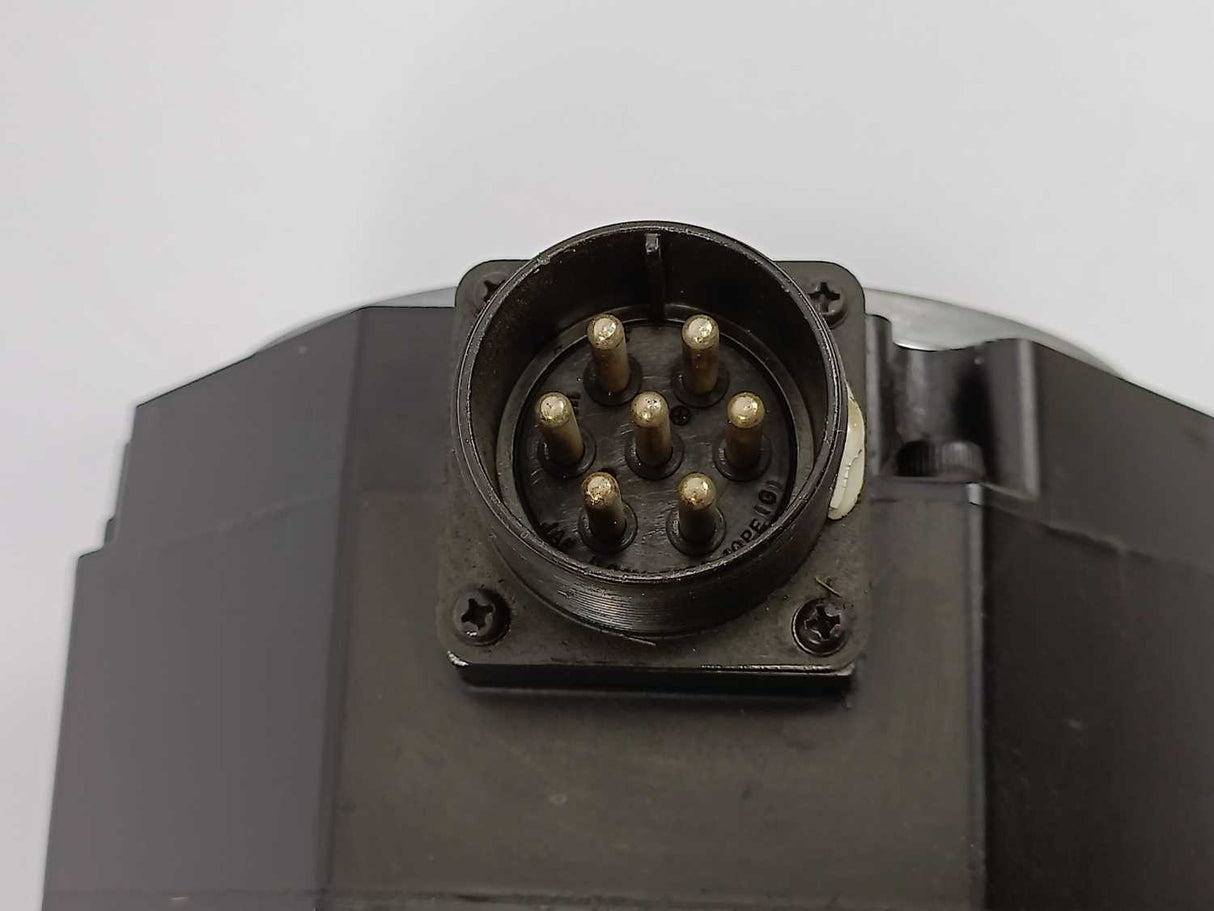 Fanuc A06B-0148-B075 AC Servo Motor a22/3000 4,4kW. missing encoder