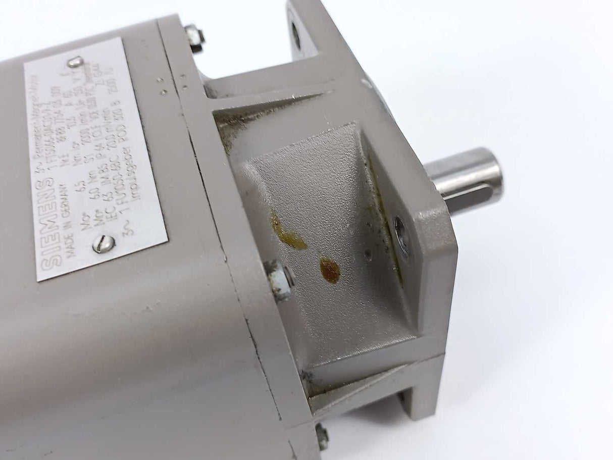 Siemens 1FT5066-0AC01-9-Z 3 Phase Permanent Magnet Servomotor