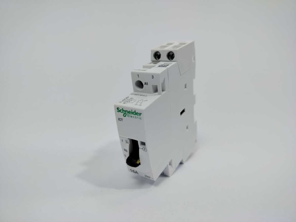 Schneider Electric A9C23712 Contactor iCT 16A 2NO 230VAC on/off 8 Pcs box.
