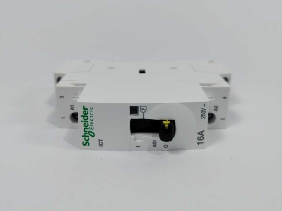 Schneider Electric A9C23712 Contactor iCT 16A 2NO 230VAC on/off 8 Pcs box.