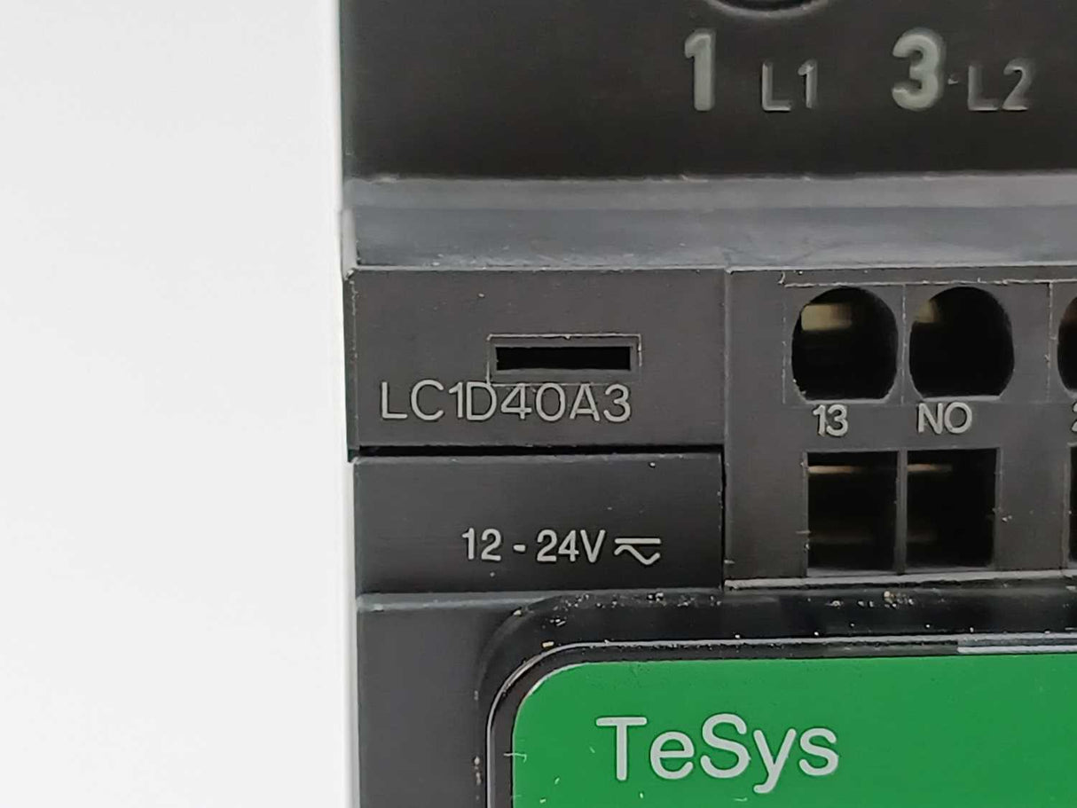 Schneider Electric LC1D40A3BD 3 Pole Contactor 440V-40A-24VDC coil