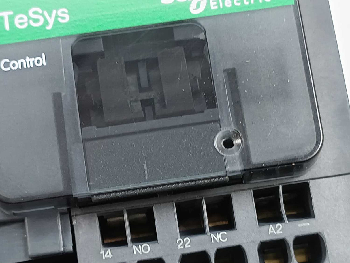 Schneider Electric LC1D40A3BD 3 Pole Contactor 440V-40A-24VDC coil