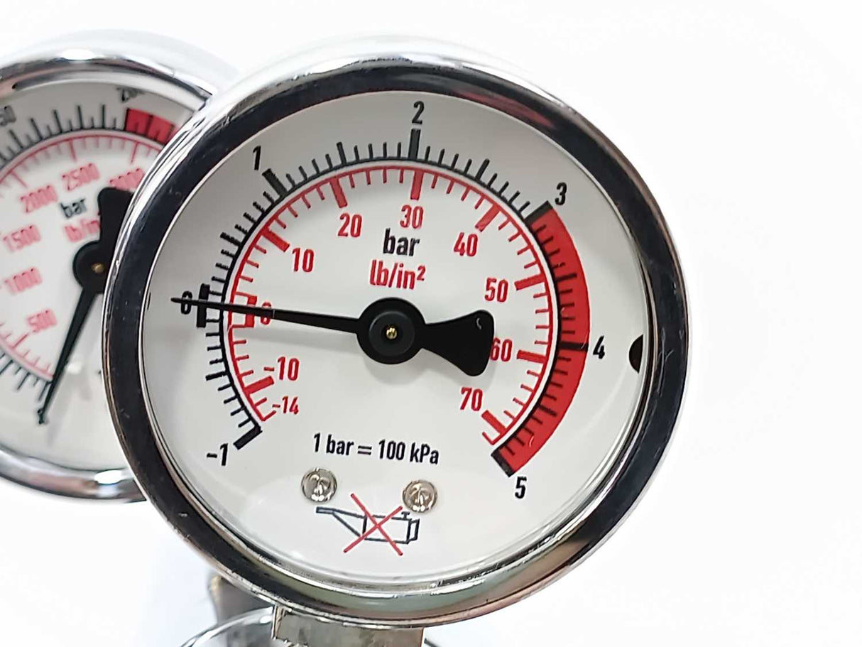 K. V. Gasteknik A/S DL 230-3 Two-stage cylinder pressure regulator