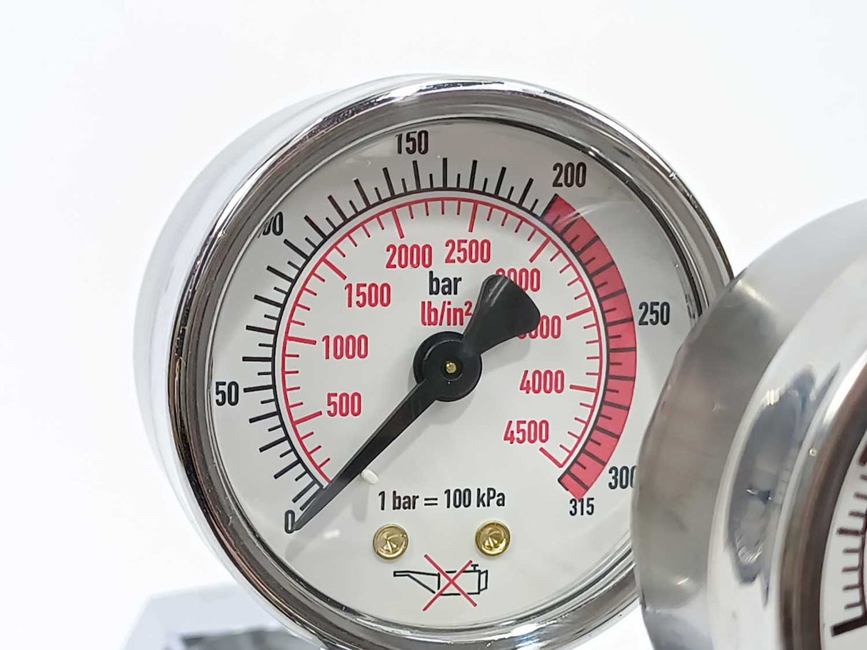 K. V. Gasteknik A/S DL 230-3 Two-stage cylinder pressure regulator