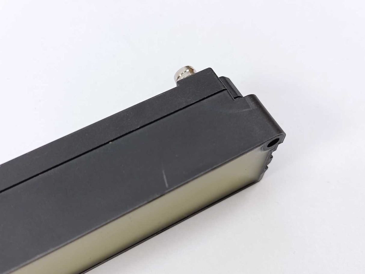 Beckhoff EP4374-0002 EtherCAT Box, analog 2 channel input & 2 channel output