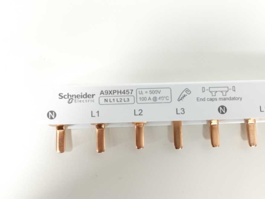 Schneider Electric A9XPH457 Acti9 Comb Busbar 4P 100A 57 Mod - 5 Pcs.