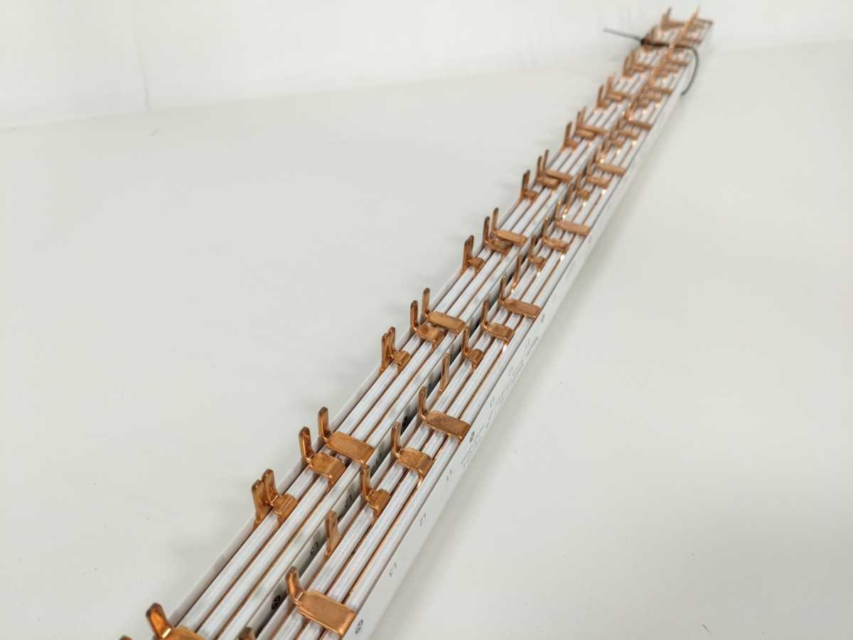 Schneider Electric A9XPH457 Acti9 Comb Busbar 4P 100A 57 Mod - 4 Pcs.