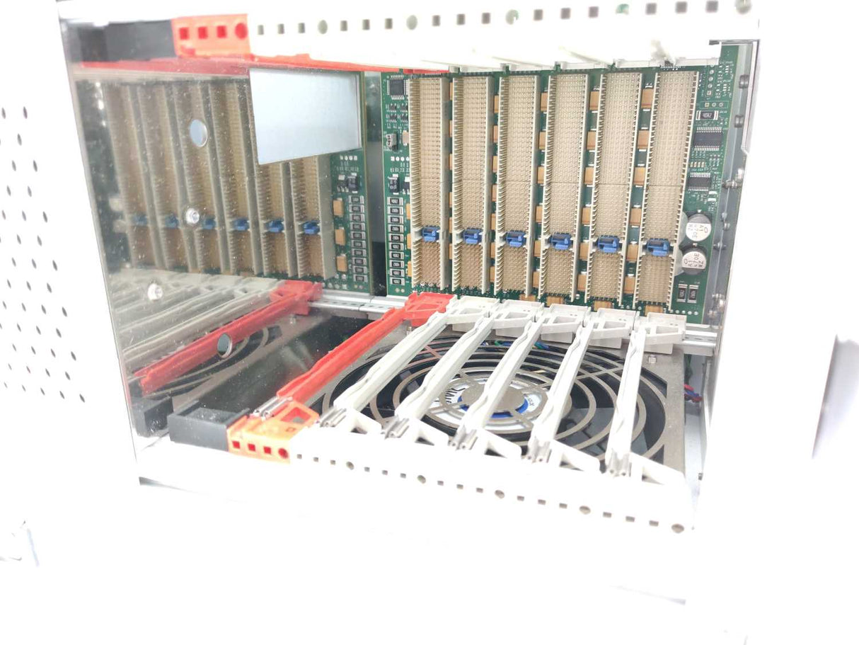 National Instruments 192592F-01L NI PXI-1036 Chassis