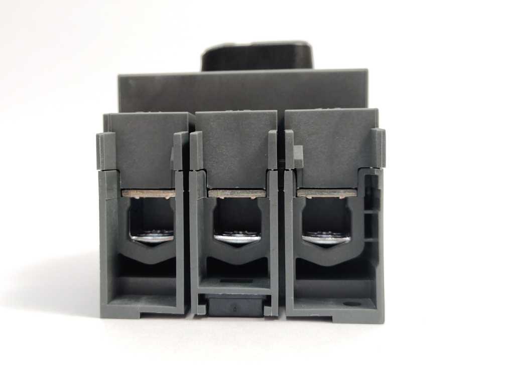 ABB 1SCA105068R1001 OT30F3 Switch Disconnector