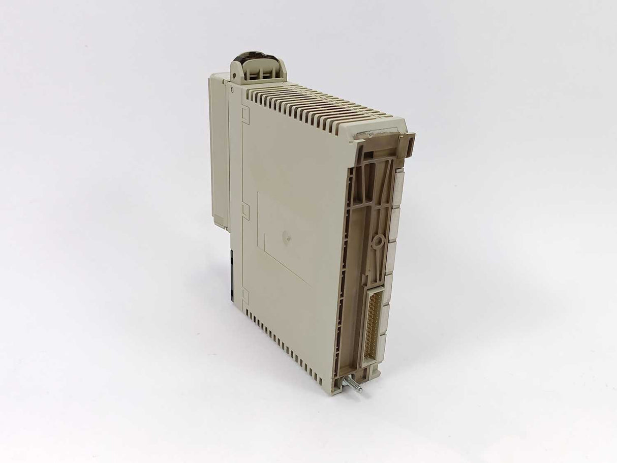 Schneider Automation TSXASY410 4 Isolated Analog Output W/ TSXBLY01