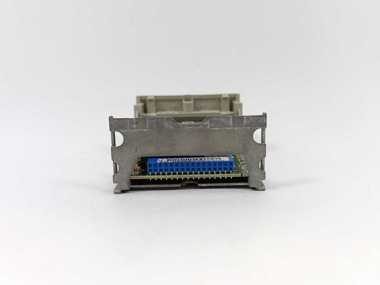 Schneider Automation TSXAEZ802 8 Analog inputs 0-20MA w/ connectors