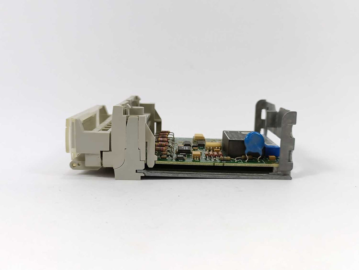 Schneider Automation TSXAEZ802 8 Analog inputs 0-20MA w/ connectors