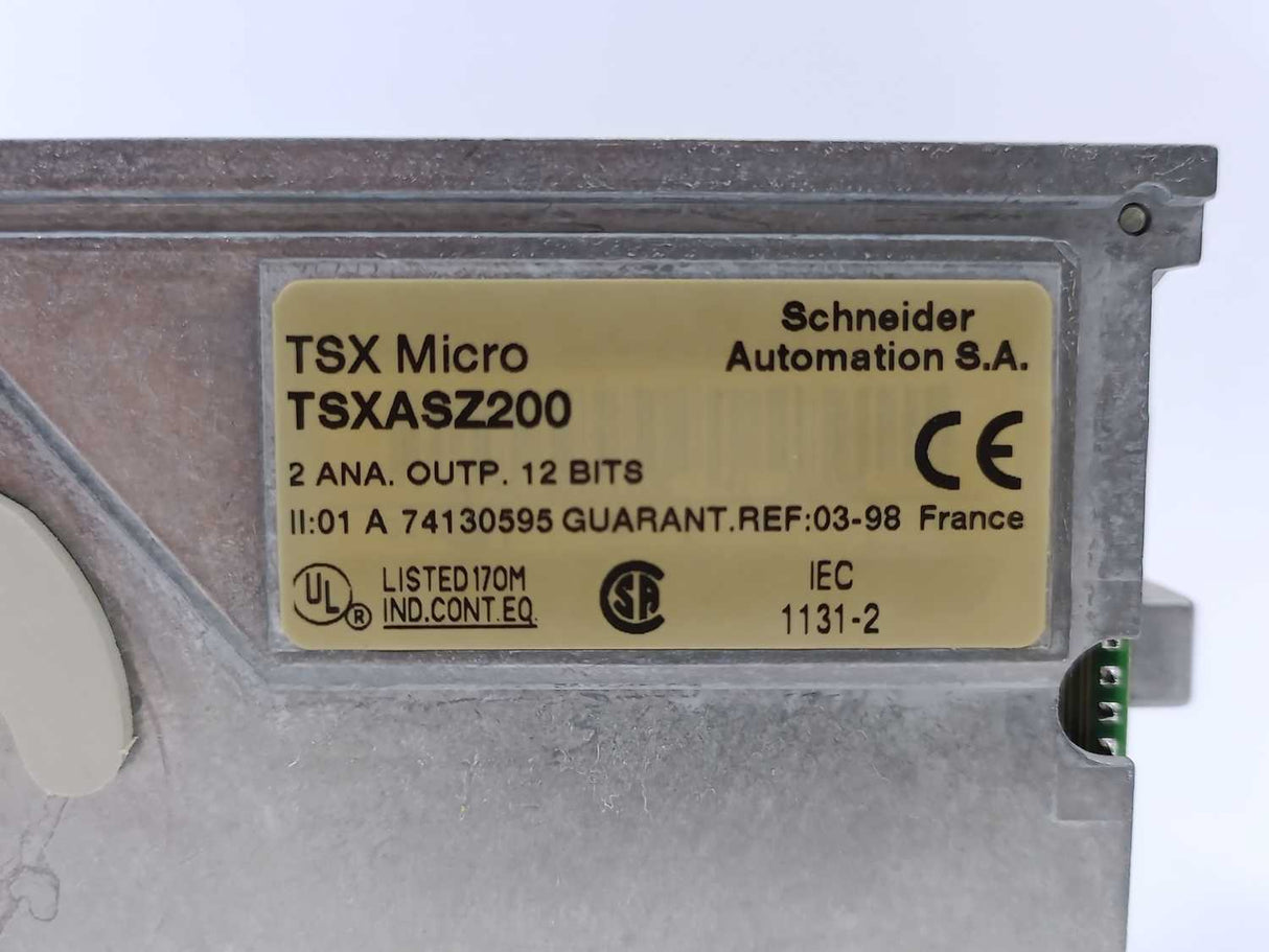 Schneider Automation TSXASZ200 TSX Micro 2 analogue output w/ connector